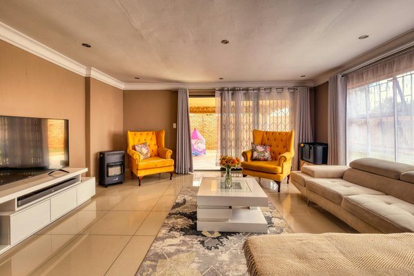 Variation non-unique pour es-casa-trabajos